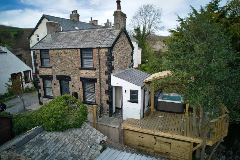 Luxurious Cottage With Hot Tub, Lake District Duddon Exterior photo
