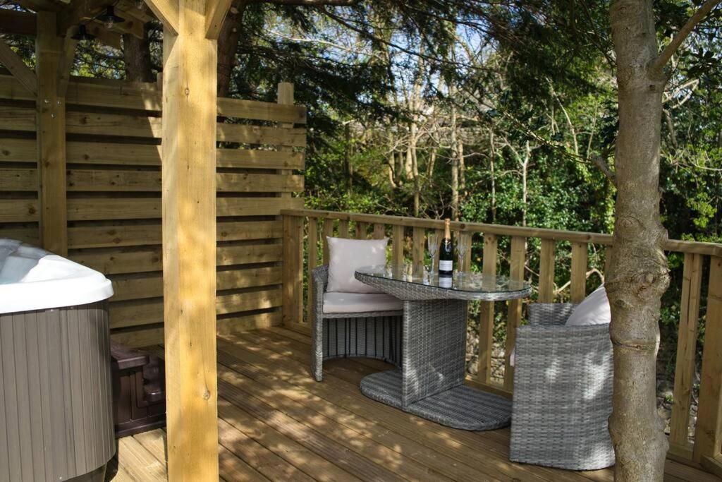 Luxurious Cottage With Hot Tub, Lake District Duddon Exterior photo